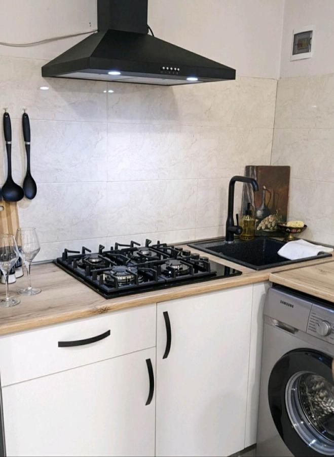 Old Town-Booking Apartment Tbiliszi Kültér fotó